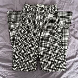 Hollister ultra high rise plaid flared jeggings (XS)